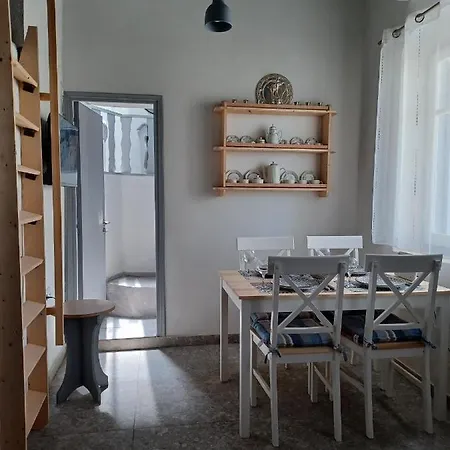 Traditional House In The Heart Of Naxos Tatil Evi Dhamarionas