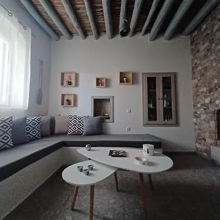 Traditional House In The Heart Of Naxos Dhamarionas